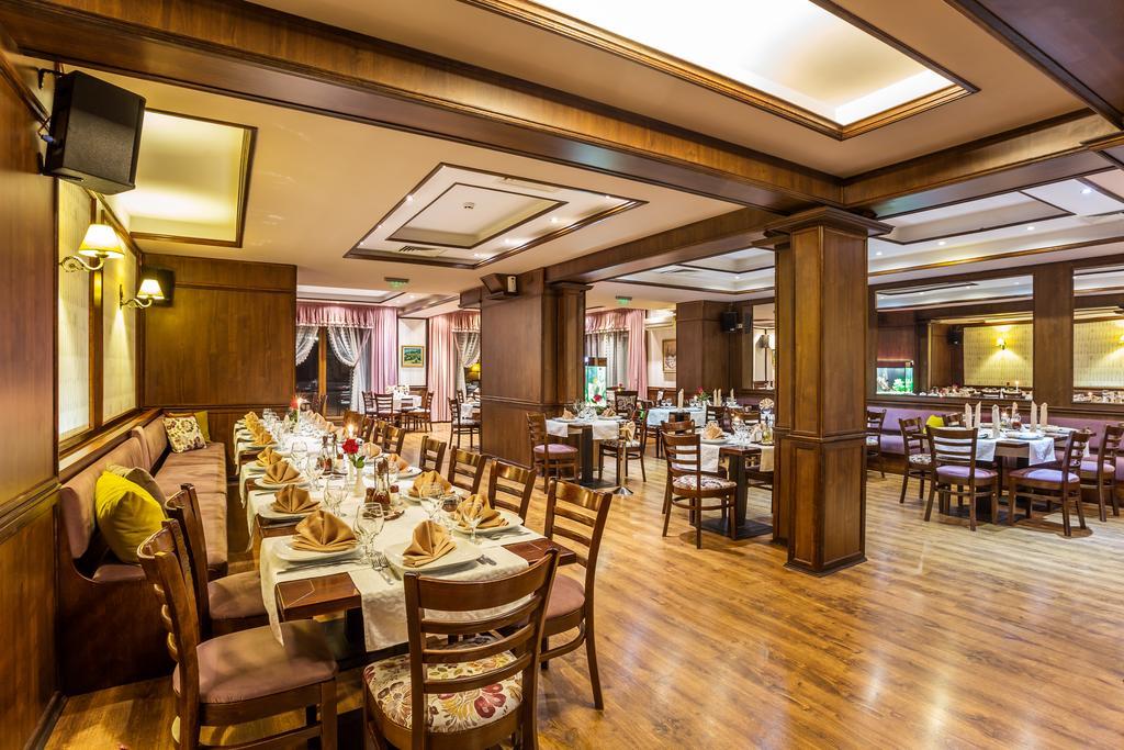 Chateau Montagne Hotel Troyan Trojan Extérieur photo